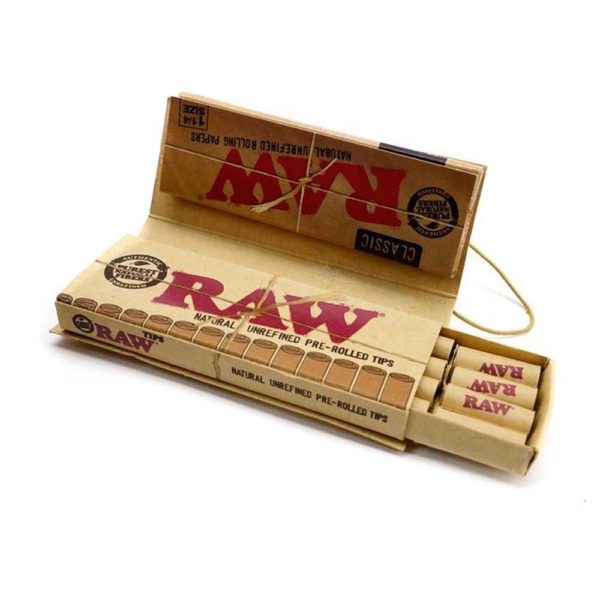 RAW Connoisseur 1 ¼ Classic Rolling Papers with Pre-rolled Tips