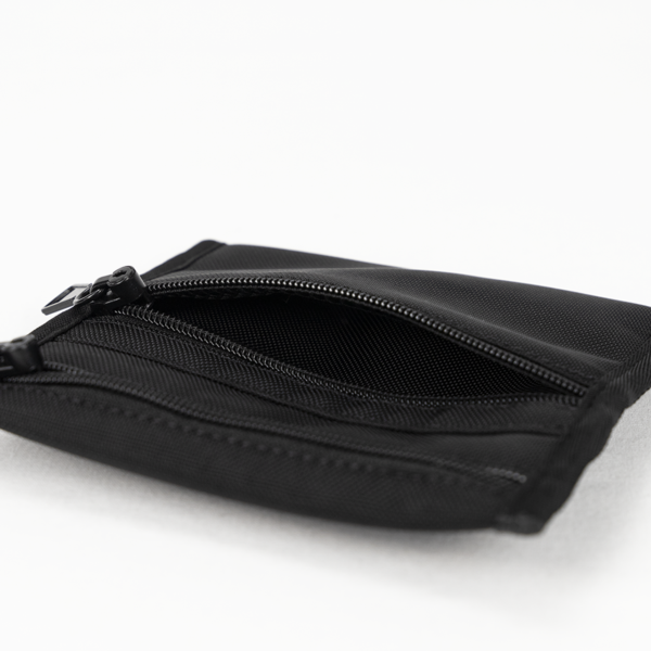 DL Bags – Smell Proof Carbon Lined Lockable Black Pouch