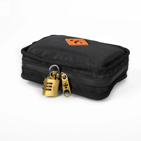 Revelry - Smell Proof Pipe Kit - Black