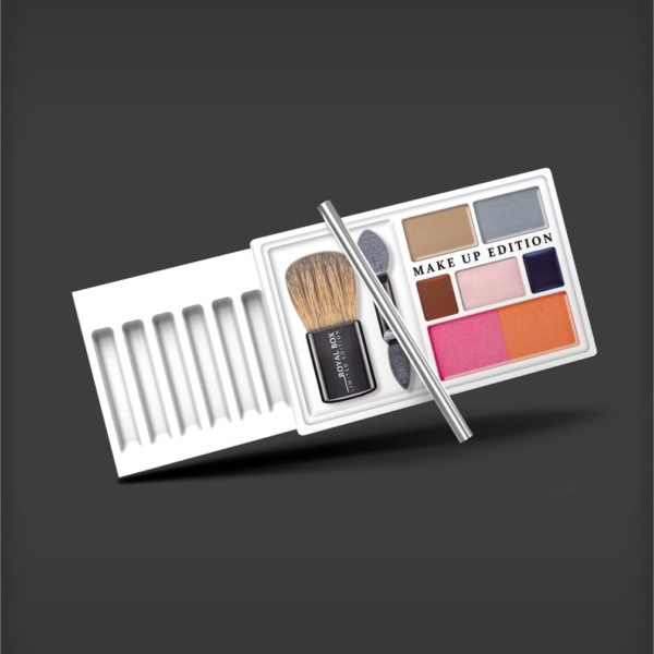 Royal Box - Make-Up Black & White - Image 3